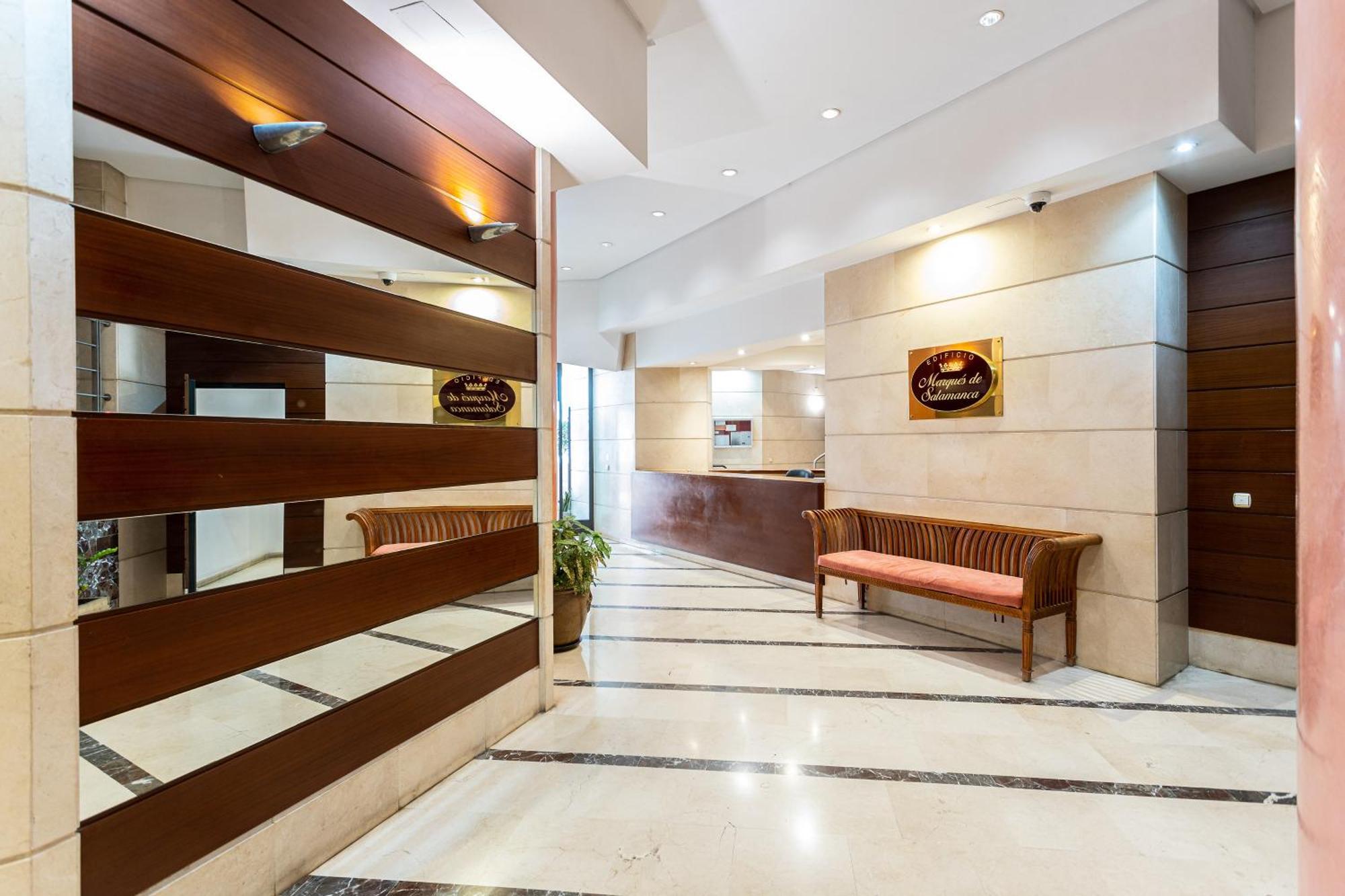 Appartamento Apartamento Marques De Salamanca Marbella Esterno foto